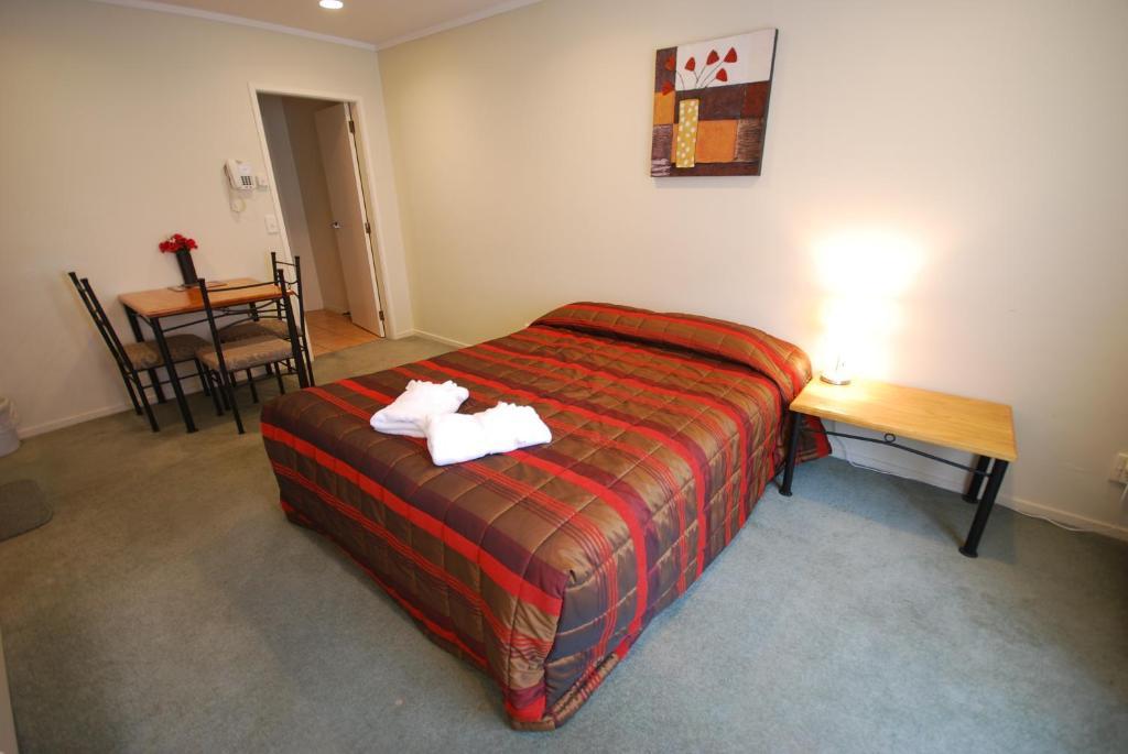 Baden Lodge Motel - Private Spa Bath โรโตรัว ภายนอก รูปภาพ