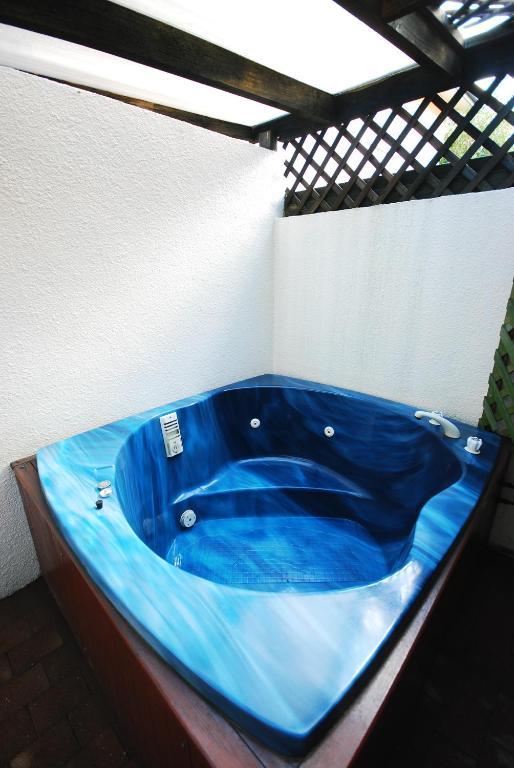 Baden Lodge Motel - Private Spa Bath โรโตรัว ห้อง รูปภาพ