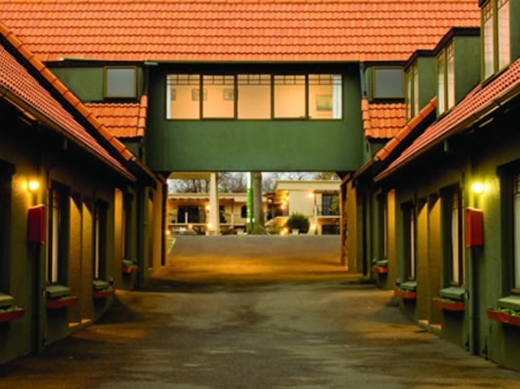 Baden Lodge Motel - Private Spa Bath โรโตรัว ภายนอก รูปภาพ