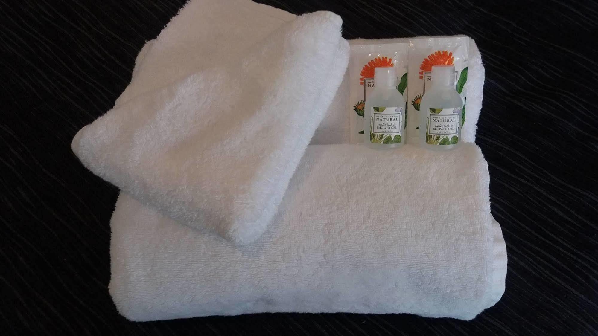 Baden Lodge Motel - Private Spa Bath โรโตรัว ภายนอก รูปภาพ